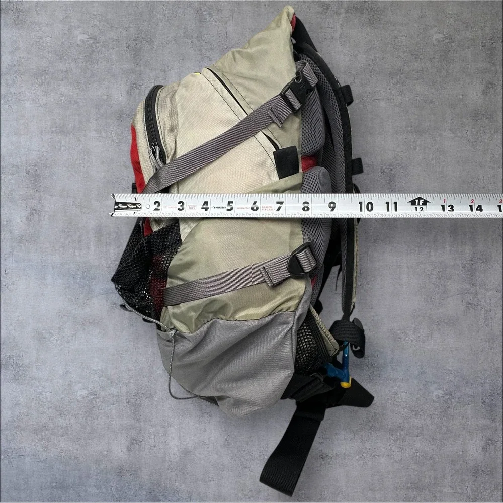 Camelbak H.A.W.G Hawg Backpack Hydration‎ Pack Omega Reservoir Gray/Red